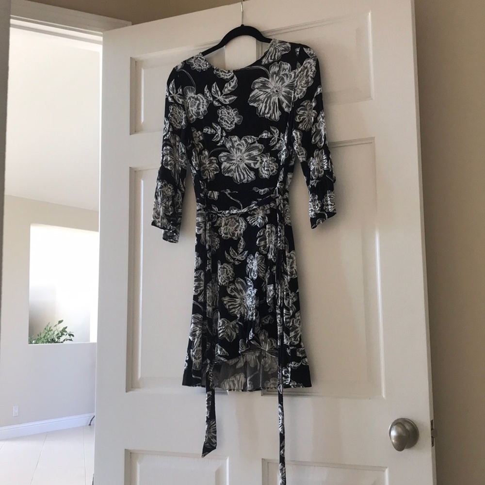 Black and white floral 3/4 ruffle dress